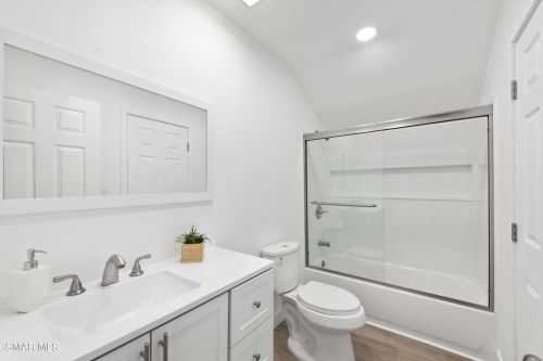 2169 Marvel Ave, Simi Valley CA  93065-2211 exterior
