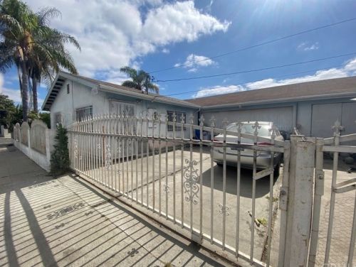 1308 Aranbe Ave, Compton, CA 90222-3906