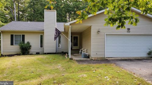 737 Lakeview Pkwy, Locust Grove, VA 22508-5131