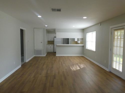 10402 Belfast Rd, Morgans Point TX  77571-4208 exterior