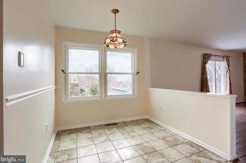 70 Acomo Dr, Siddonsburg PA  17019-9782 exterior