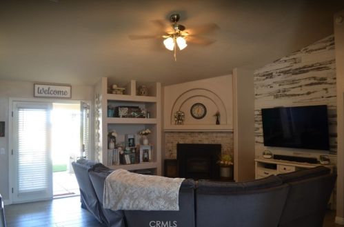 9320 Mesa St, Victorville CA  92392-1980 exterior