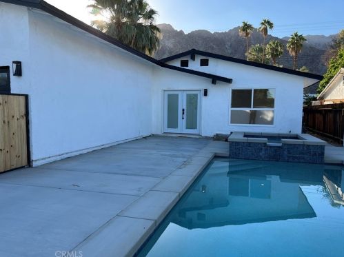 51655 Avenida Diaz, La Quinta CA  92253-3122 exterior