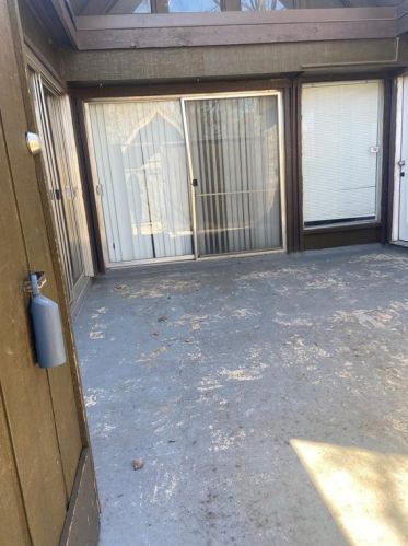4661 Country Creek Dr, Dallas, TX 75236-1207