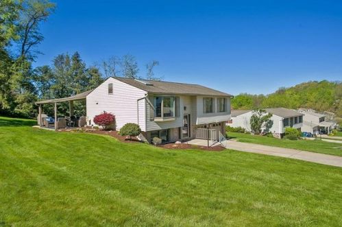 162 Autumn Dr, Trafford, PA 15085-1449