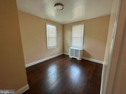 7521 River Rd, Camden NJ  08110-3422 exterior