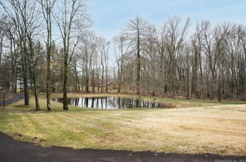 14 Foote Hill Rd, Northford CT  06472-1335 exterior