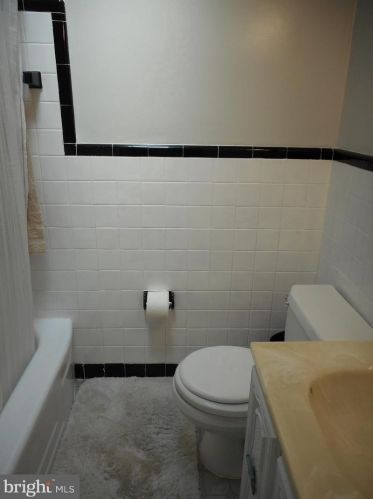 330 Pine St, Manor PA  19036-1008 exterior