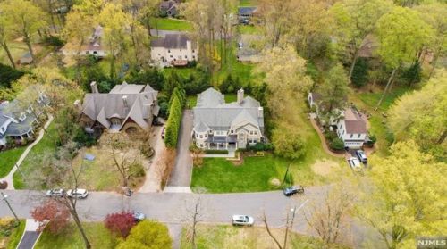 584 Mc Culloch Pl, Haworth, NJ 07641-1505