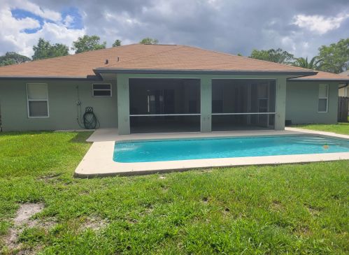 2789 Eagle Dr, Fort Pierce FL  34984-8919 exterior