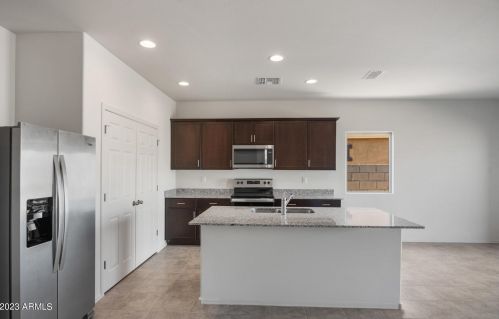 43704 Cypress Ln, Maricopa AZ  85138-1921 exterior