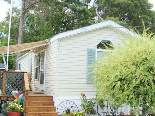 9 Swan Ln, Wareham MA  02571-1544 exterior