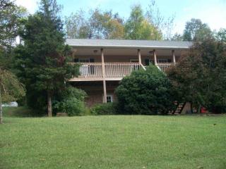 1530 Lower English Creek Rd, Newport, TN 37821-6903