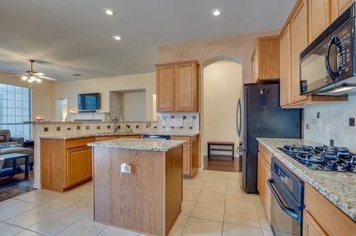 2445 Marble Canyon Dr, Oak Point TX  75068-6842 exterior