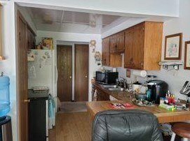 300 Foxwood Dr, Waterford WI  53185-4377 exterior