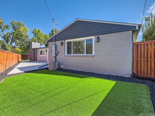 8471 Circle Dr, Westminster CO 80031-3732 exterior