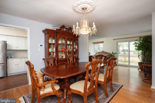 111 Woodgate Ln, Paoli, PA 19301-1429