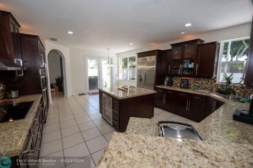 3511 145th Ave, Hollywood FL  33027-3726 exterior