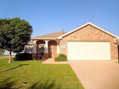 100 Creekview Dr, St Paul TX  75098-7479 exterior