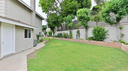 1421 Woodcrest Ave, Brea CA  92821-1861 exterior