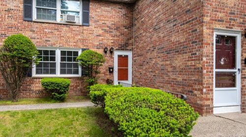 114 Washington St, Plainville, CT 06062-2751