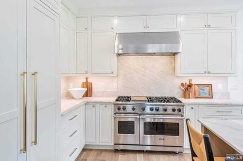 358 Northern Pkwy, Ridgewood NJ  07450-2621 exterior