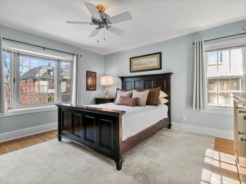 2928 Smt Ave, Milwaukee WI 53211-3440 exterior