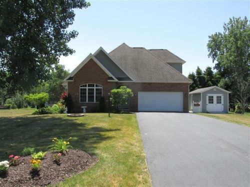1668 Melkerson Dr, Ontario, NY 14519-9392