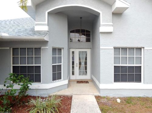 424 38th Pl, Cape Coral, FL 33993-5535