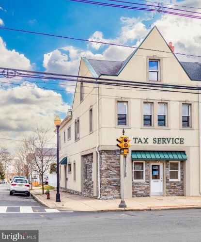 1052 Brunswick Ave, Trenton, NJ 08638-4545