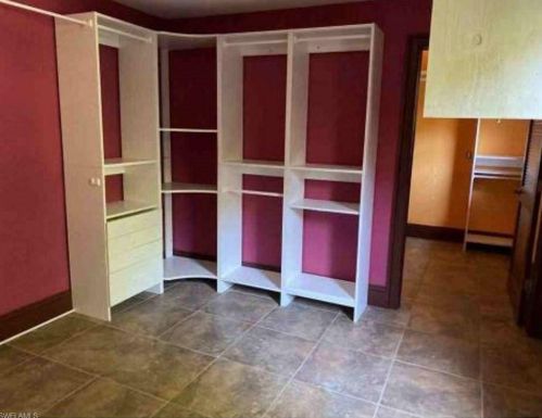 6888 Trail Blvd, Naples, FL 34108-2654