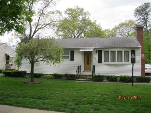 279 Morgan Rd, West Springfield, MA 01089-1418