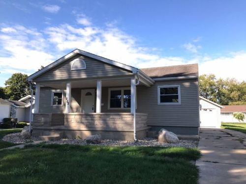 450 Locke St, Nappanee, IN 46550-1210