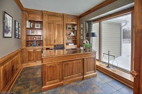 605 Larger Cross Rd, Bedminster NJ  07921-2728 exterior