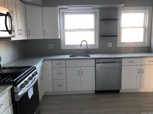 102 Ramapo Rd, Garnerville NY  10923-2130 exterior