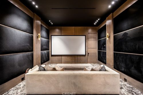 4508 Haskell Ave, Van Nuys CA  91436-3148 exterior