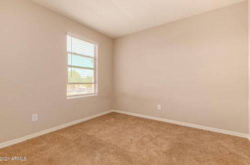 3821 79th Dr, Phoenix AZ  85033-3501 exterior