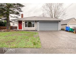 4403 71st Ave, Portland, OR 97218-3547