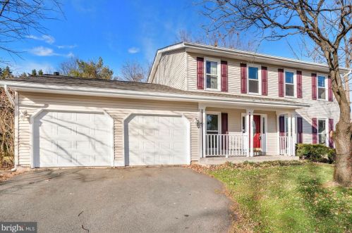 1436 Powells Tavern Pl, Herndon VA  20170-5728 exterior