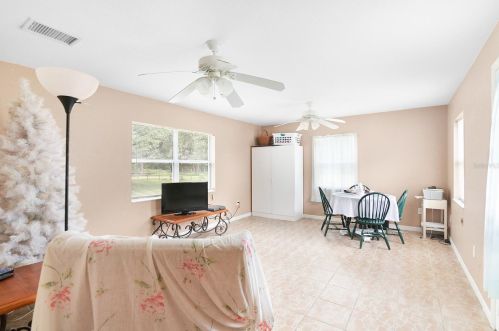 8185 180th Avenue Rd, Ocklawaha FL  32179-3750 exterior