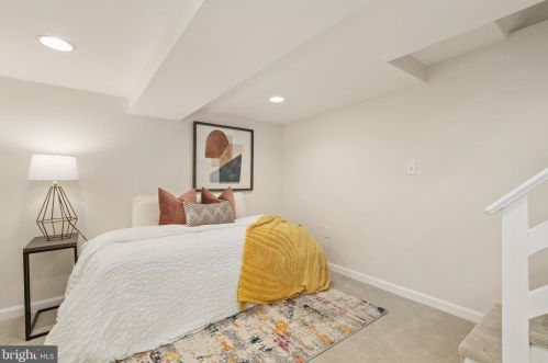 817 Quackenbos St, Washington DC 20011-1914 exterior