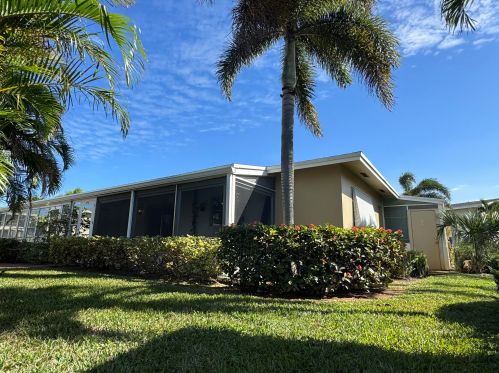 310 17th Ave, Boynton Beach, FL 33435-2557