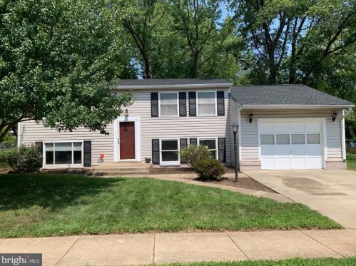 14209 Mapledale Ave, Woodbridge, VA 22193-4341