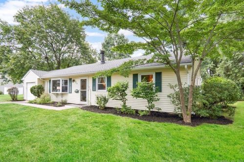 45 Sherman Rd, Glastonbury CT  06033-2911 exterior