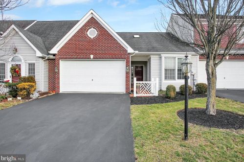 1115 Country Club Rd, Camp Hill, PA 17011-1023