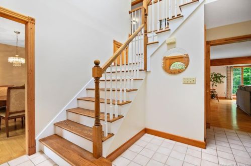 107 Roast Meat Hill Rd, Deep River CT  06419-1424 exterior