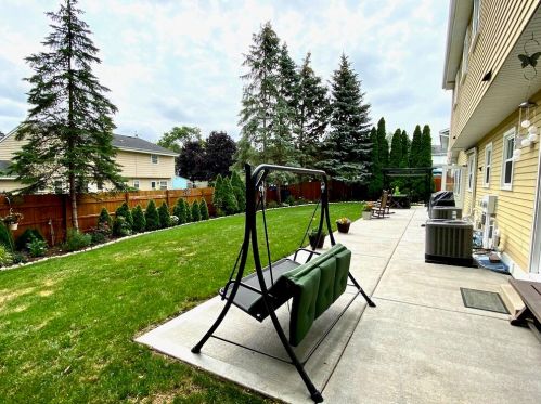 2140 Kilps Dr, Waukesha WI  53188-4711 exterior