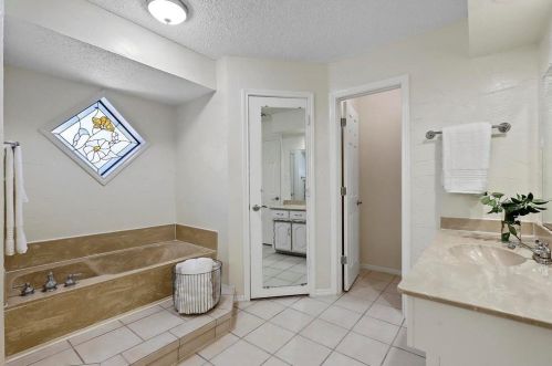 2300 Timberglen Dr, Lewisville TX  75028-1916 exterior