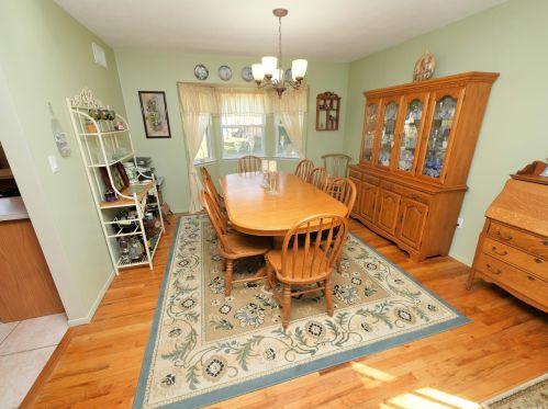 5 Minto Ct, South Setauket NY  11720-2884 exterior