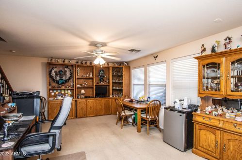 950 Kelsi Ave, San Tan Valley AZ  85140-4141 exterior